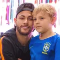 Neymar recebe lição do filho após vexame no campo: “Fracasso” imagem