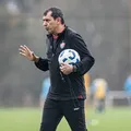 No BID, Carille encerra preparação do Vitória em treino único no Sul imagem