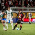 Osvaldo lamenta empate em casa e cobra equilibrio emocional do Vitória imagem