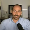PT avança para derrubar salário de Eduardo Bolsonaro imagem