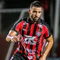 Pepê é liberado após punição e reforça o Vitória diante do Bragantino imagem