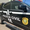 Preso mata policial a tiros e faz família refém após fugir da cadeia imagem