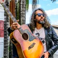 Raul Seixas 80 Anos: Show gratuito homenageia artista baiano no Dia Mundial do Rock imagem