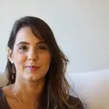 Renata Ettinger lança novo livro na Flipelô com bate-papo especial imagem