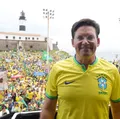 Roma defende anistia e critica julgamento de Bolsonaro em ato na Barra imagem