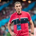 Santos anuncia Vojvoda; técnico encara o Bahia neste domingo? imagem