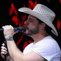 Sertanejo famoso compra vaca de R$ 17 milhões imagem