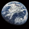 Terra vai girar mais rápido e terá dia mais curto nesta terça; entenda imagem