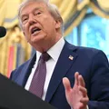 Trump diz que ataque a barco da Venezuela deixou 11 traficantes mortos imagem