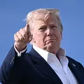 Trump prepara plano para Gaza e promete transformar região imagem