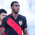 Vitória contrata jovem zagueiro para reforçar o time Sub-20 imagem