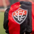 Vitória vai vencer o Bragantino? Saiba os palpites das IAs imagem