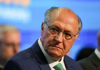 Alckmin detona Eduardo Bolsonaro: 'trabalha contra interesse do país'