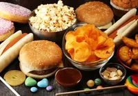 Alimentos comuns na dieta dos brasileiros são perigosos, alertam cientistas imagem