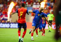 Bahia ativa modo Superman, vence o Galo e voa para o G‑4 imagem