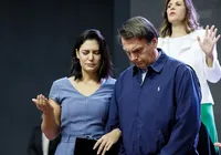 Bolsonaro no STF: Michelle compartilha mensagem bíblica "Misericórdia de Deus"