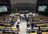 Câmara se divide sobre processo de Bolsonaro: ‘marco’ x ‘farsa’