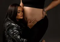 Cantora revela que comprou sêmem para esposa engravidar imagem