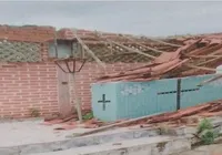 Capela apresenta risco de desabamento em Feira de Santana imagem