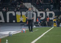 Carille comemora ponto, mas reconhece desempenho abaixo do Vitória