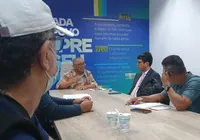 Caso Tronox: Vereador tenta barrar A TARDE em comissão. Veja vídeo imagem