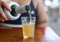 Ciência descobre o copo ideal para manter cerveja gelada por mais tempo