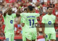 Com gols de Raphinha, Barcelona goleia o Mallorca e assume liderança na LaLiga