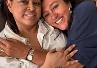 Como está Preta Gil? Regina Casé visita artista e foto chama atenção imagem