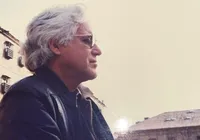 Corpo, clima e memória: novo livro de Fernando Peres é retrato do tempo imagem