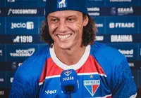 David Luiz rescinde com Fortaleza e assina com clube do Oriente Médio imagem