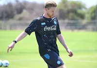 De Bruyne usará a 10 aposentada de Maradona? Entenda o que aconteceu imagem