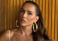 Deborah Secco revela que apanhou de chicote em novela global imagem