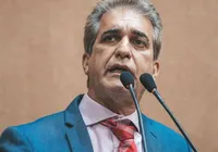 Deputado defende prisão de Bolsonaro e dispara contra Trump: 'ditador'