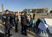 Deputados bolsonaristas acampam no STF contra medidas impostas a Bolsonaro
