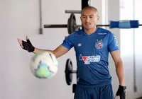 Ex-dupla Ba-Vi, Nino Paraíba tenta voltar ao futebol após suspensão imagem