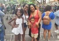 Famílias de todo canto de Salvador vão ao desfile da Independência
