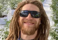 Filho de ex-galã da Globo ganha a vida em plantação de maconha