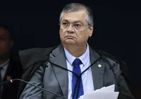 Flávio Dino limita validade de decisões estrangeiras no Brasil