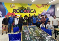 Formação em robótica qualifica professores na Bahia