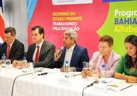 Governo da Bahia sanciona lei do Programa Bahia Alfabetizada
