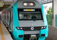 Homem é atropelado por trem após se desequilibrar e cair no trilho imagem