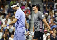 João Fonseca ganha destaque na Europa após jogo de exibição no US Open imagem