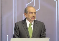 Mário Kertész, uma vida em livro, entre choros e risos, com leveza