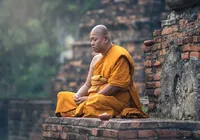 Monges budistas testam positivo para ecstasy em templo imagem