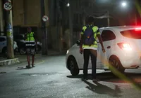 Motoristas relatam medo e constrangimento com atuação de flanelinhas imagem