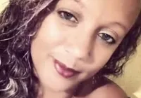 Mulher morre após colisão entre motocicleta e carro na Bahia