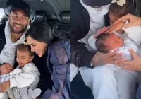 Neymar aparece com unhas pintadas: "Pai de menina é assim” imagem
