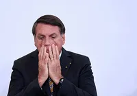 PF aponta crimes de Jair e Eduardo Bolsonaro; penas podem chegar a 20 anos imagem