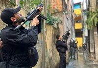 Polícia ocupa Engenho Velho da Federação em combate a facções