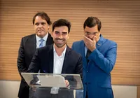 Prefeito de LEM assina termo para regularização fundiária imagem